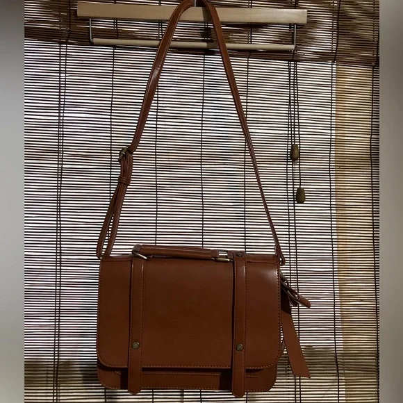 ECOSUSI Brown Vegan Leather Messenger bag with Bow Detail - Picture 3 of 8